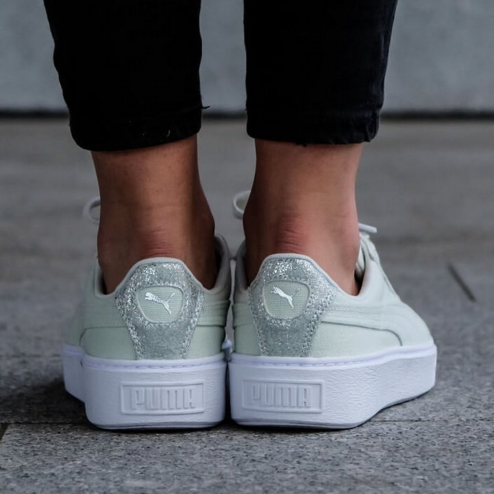 PUMA Platform Canvas Sneakers - Picture 4 of 4